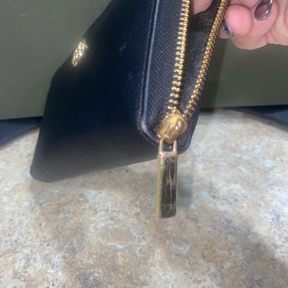 EUC Tory Burch Black Wallet - Picture 14 of 15